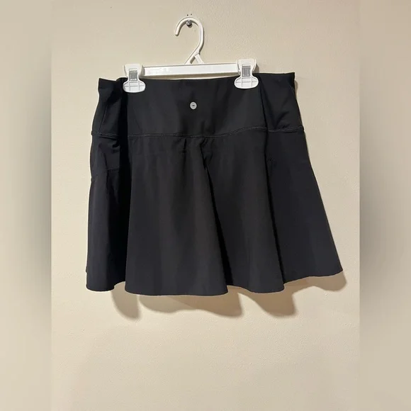 Black Avia Skort - Size Large - Picture 2 of 7